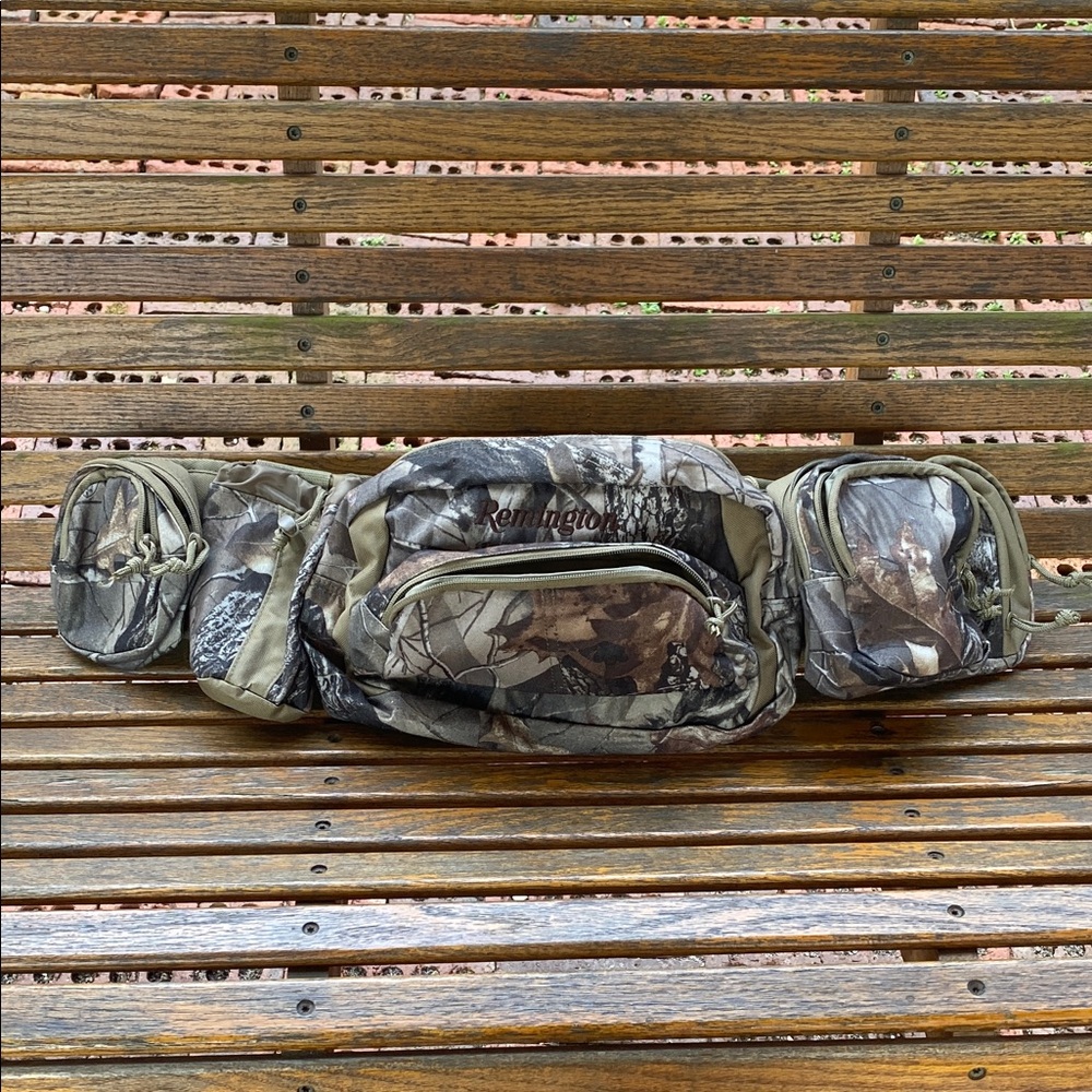 Remington 9 pocket adjustable waist belt Fanny pack removable storage pouches